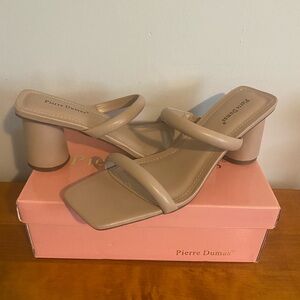 Pierre Dumas Nude Size 10 Boutique Sandal
